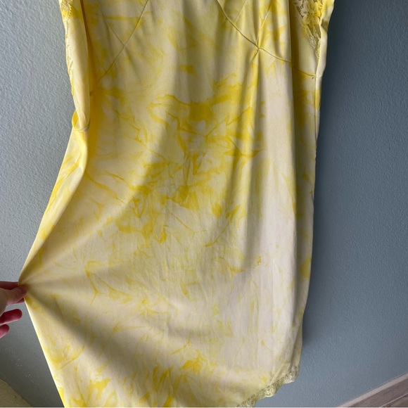 Vintage | 80s 90s Yellow Tie-Dye Slip Dress - Picture 4 of 13
